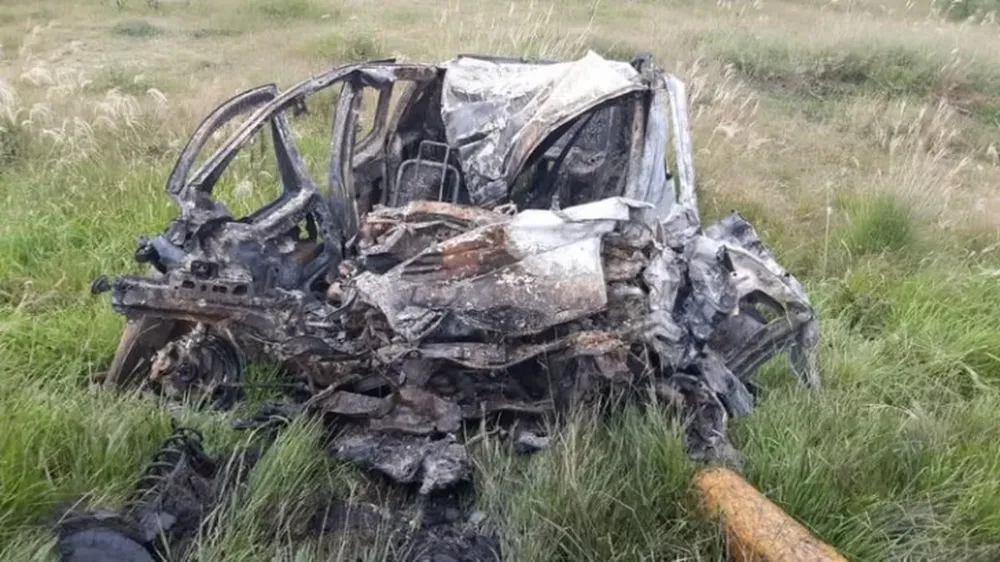 Un joven de 21 años murió calcinado al chocar contra un colectivo en Ruta 11