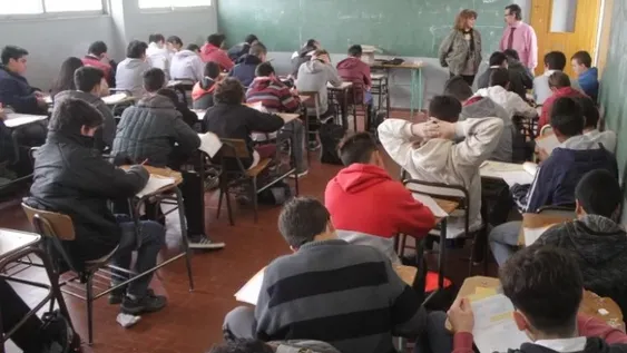 Los alumnos primarios y secundarios volverán a tener clases de apoyo gratuitas