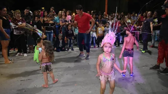 [FOTOS] El color de los corsos de Tupelí