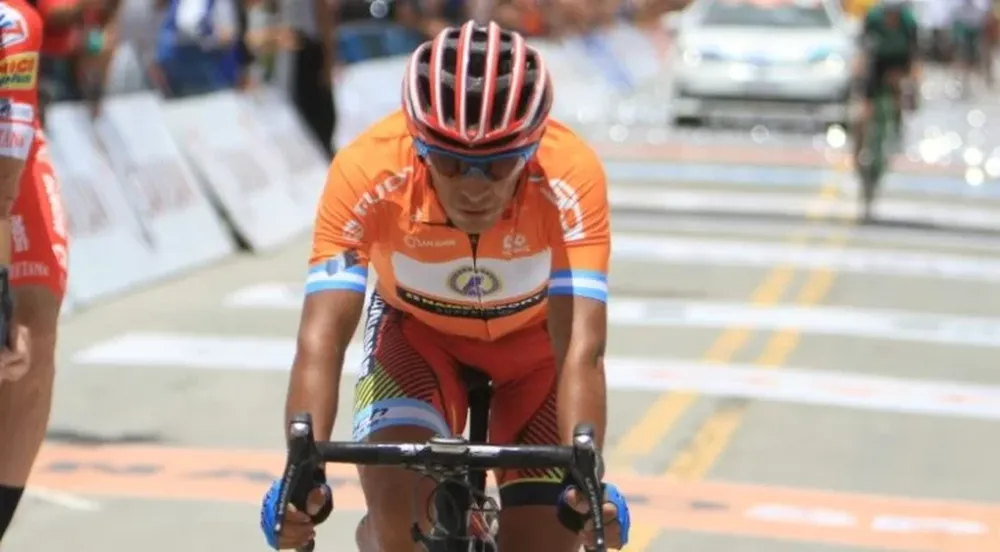 La AVF y el dóping positivo de Zamora: “Día gris para nuestro equipo y el mundo del ciclismo”