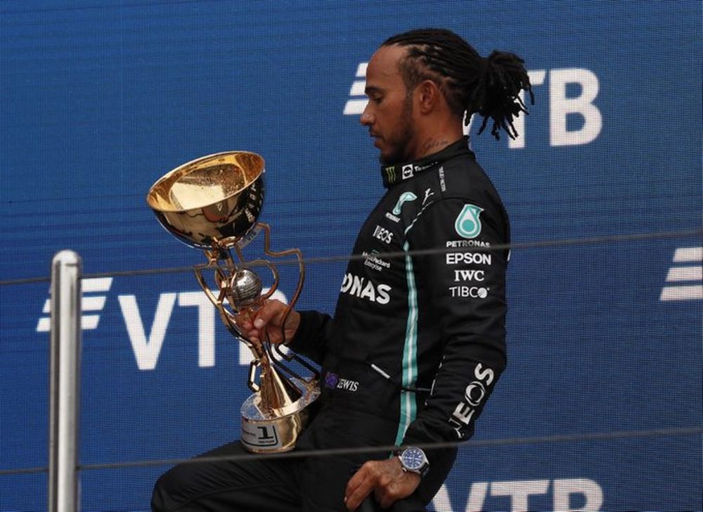 Hamilton ganó un dramático GP de Rusia y llegó a 100 victorias en la Fórmula 1