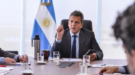 El Gobierno necesita 3.500 millones de dólares para pagar vencimientos y alista las primeras medidas