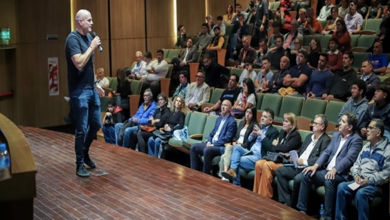 ironman de los negocios, la propuesta que combina deporte, charlas inspiracionales y la puesta en valor de productos sanjuaninos