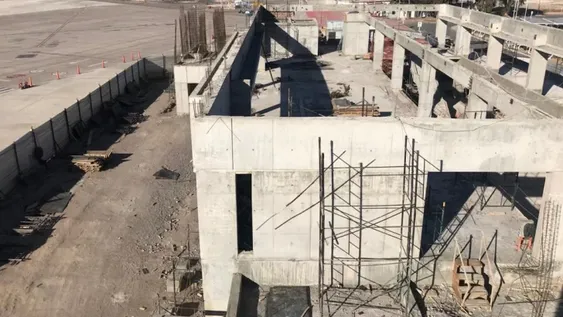 La obra de remodelación del aeropuerto está detenida y no hay fecha de reinicio