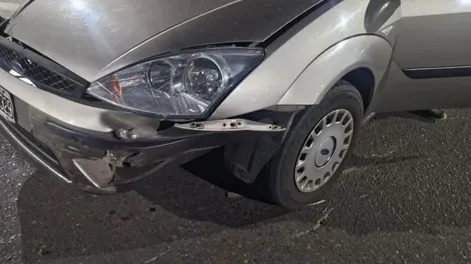 Un joven motociclista terminó hospitalizado tras un siniestro vial en Avenida España