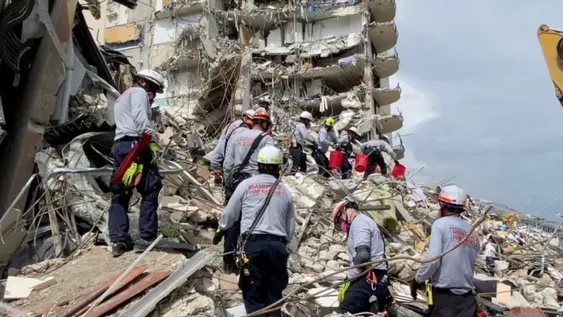 Suspendieron las tareas de rescate en el edificio que colapsó en Miami