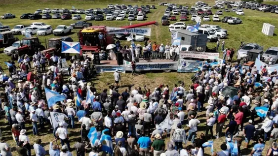 El campo amenazó con marchar al Congreso y a Casa de Gobierno