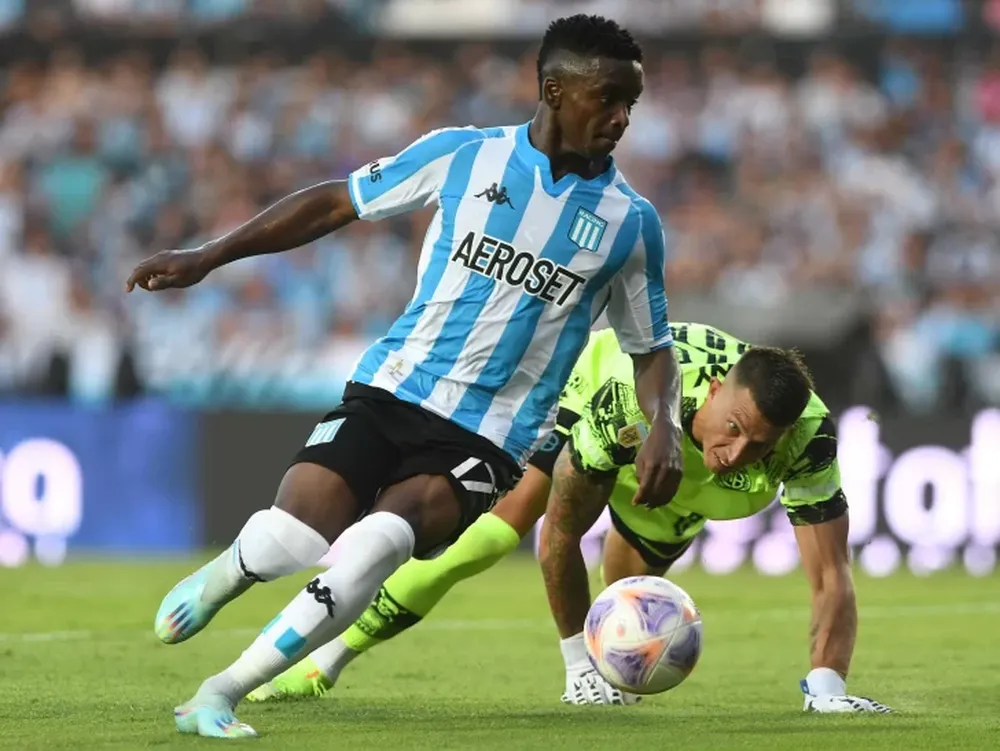 Racing no supo romper la defensa de Belgrano y empataron sin goles