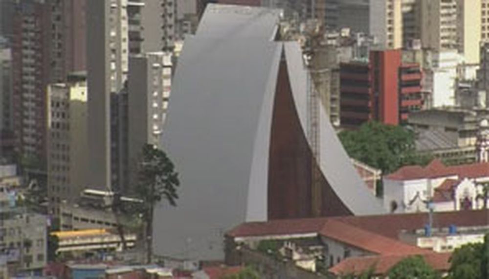 Polémico mausoleo