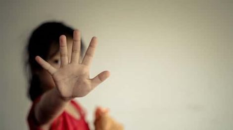 Lo condenaron por manosear a su hija cuando tenía 6 años: no cumplirá prisión efectiva