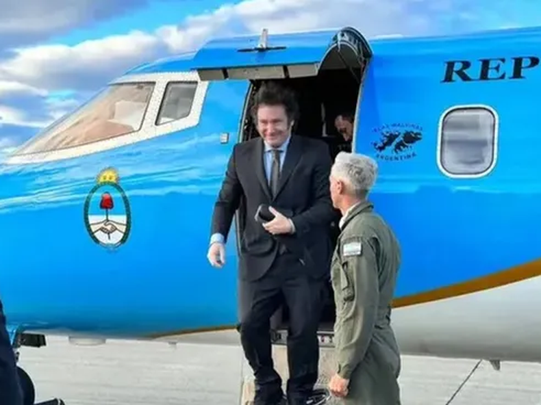 Javier Milei viajó a Perú para la asunción de Keiko Fujimori en medio de la tensión con Lula