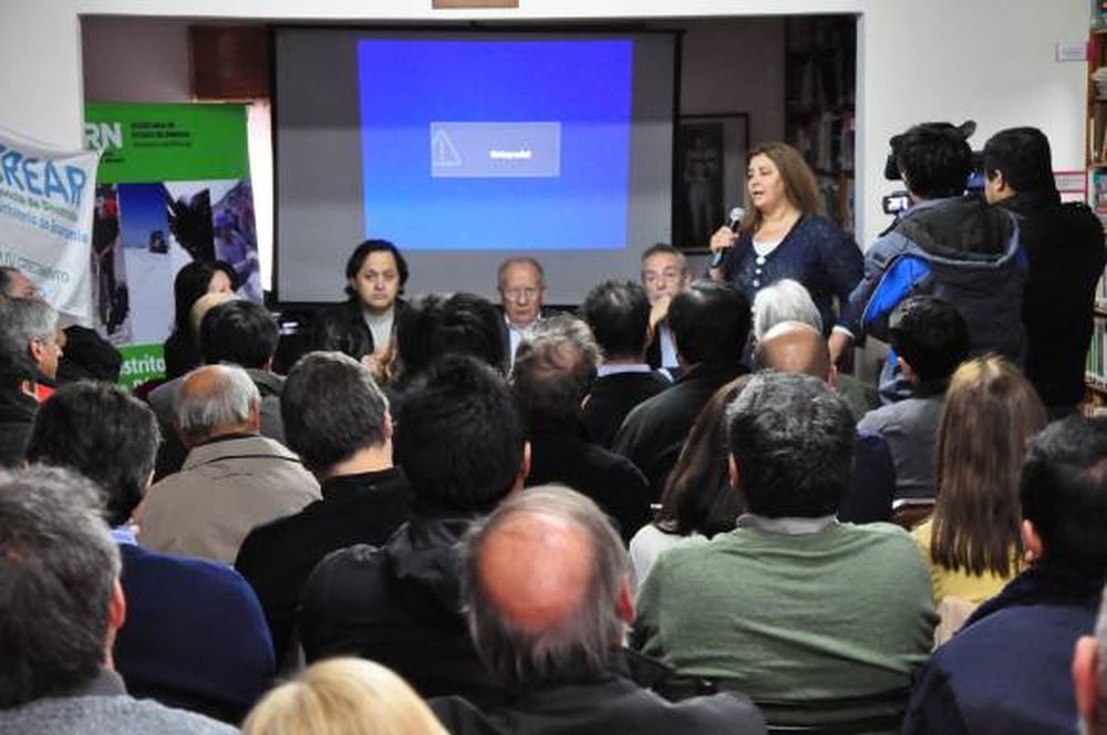 Apuntan a la formación para afrontar el año difícil