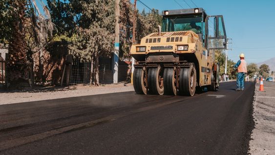 La Calle Meglioli ya cuenta con 500 metros de pavimento nuevo.