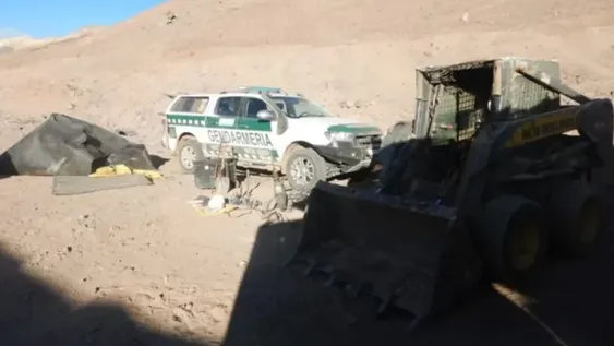 Condenaron y expulsaron del país a dos chilenos por intentar contrabandear oro