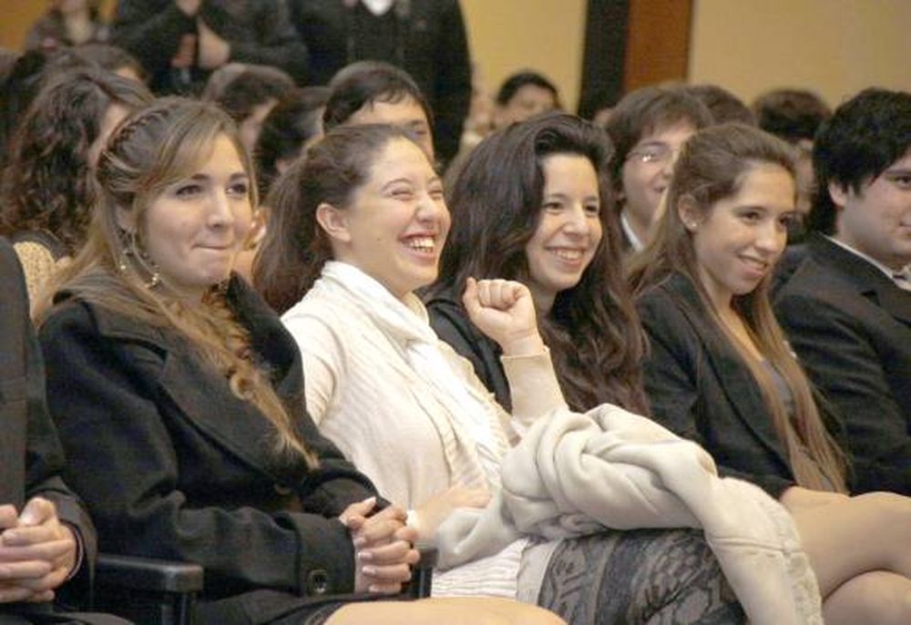 Una despedida con humor