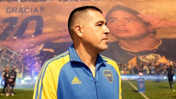 Riquelme fulminó a Valentín Barco por su salida de Boca a Brighton