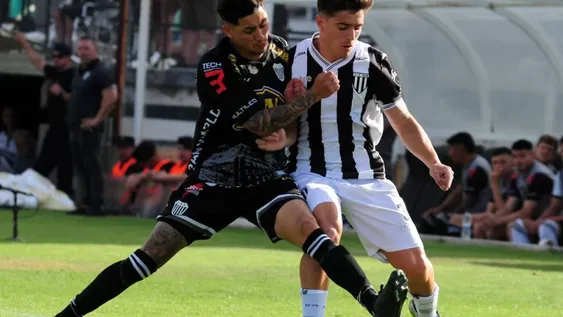 Estudiantes de Caseros, finalista