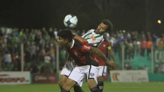 A cancha llena, Desamparados erró un penal y terminó empatando