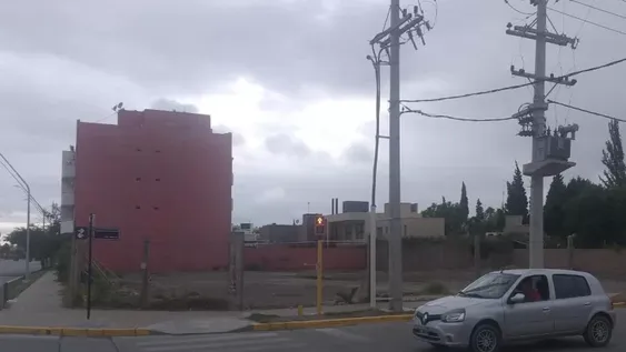 La Justicia analiza pero no suspendió construir bomba de nafta en la Central