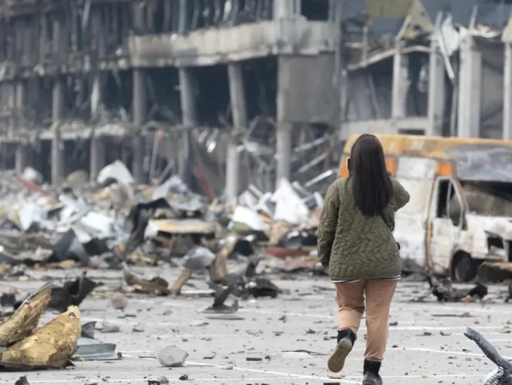 Ucrania denuncia seis muertos, entre ellos un recién nacido, en ataques rusos en Jerson