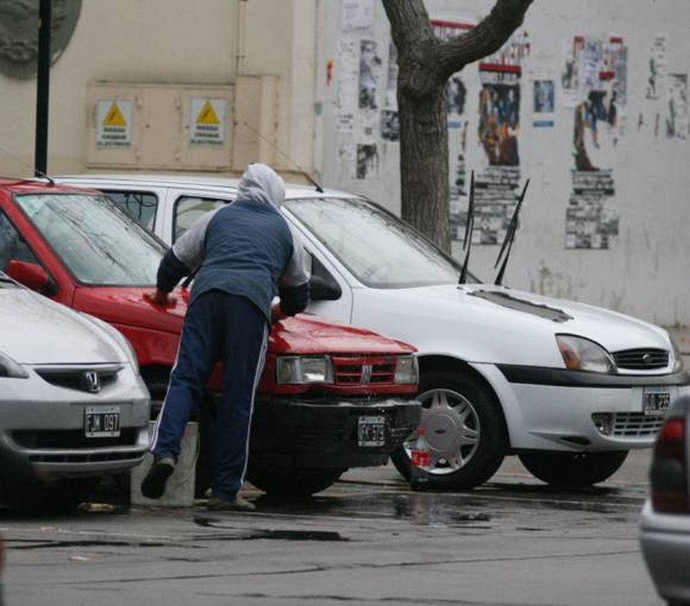 Desde el lunes se cobrará por estacionar en 10 cuadras más