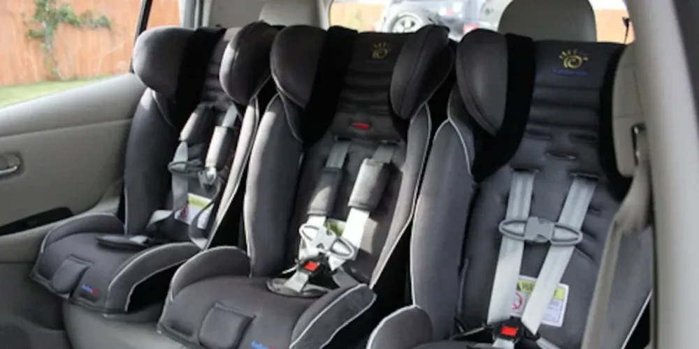 Entregarán sillas infantiles de vehículos gratis a quienes viajen a la Costa