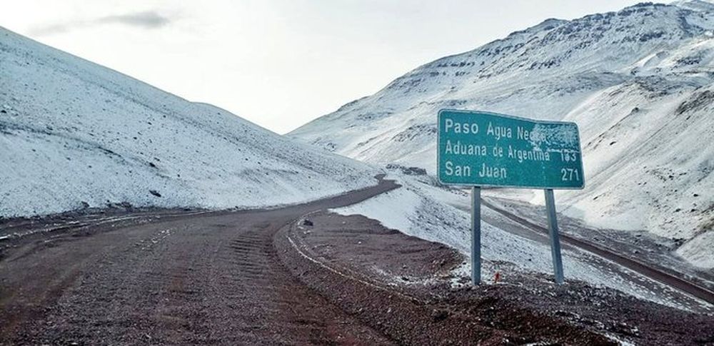 Cerraron el Paso de Agua Negra por un fuerte temporal de viento blanco