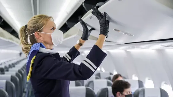 Estos son los vuelos y destinos que quedan suspendidos tras el DNU presidencial