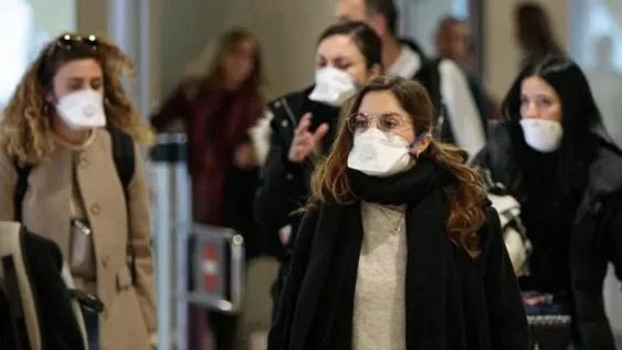 Coronavirus: detectaron nuevos síntomas, frecuentes en jóvenes