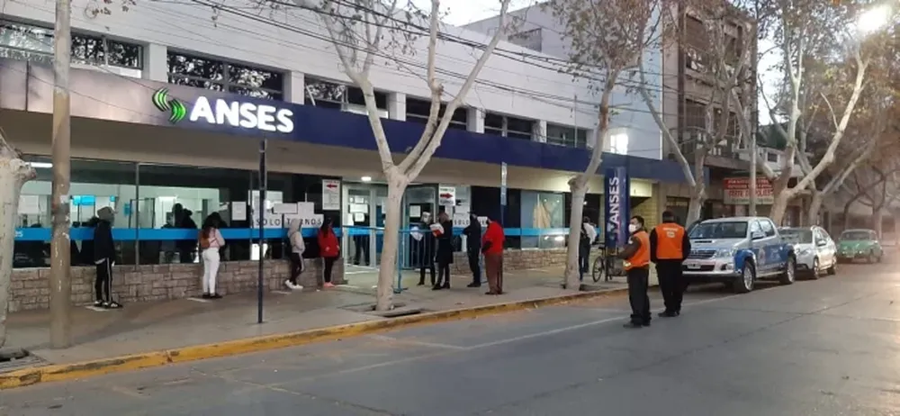 Las oficinas públicas que funcionarán desde este lunes por teletrabajo en San Juan