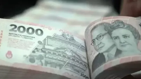 Desde el principal banco emisor de San Juan no saben cuándo circularán los billetes de $2.000