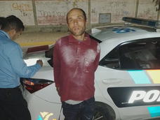 Detenido. Detenido.