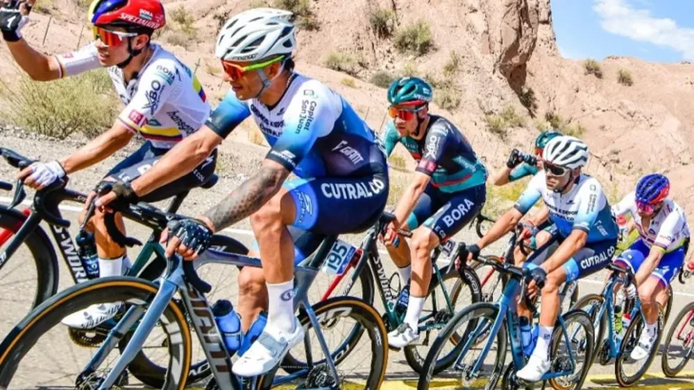 El renacer de Gremios: equipo corto, dos grandes figuras y las horas contadas para el debut