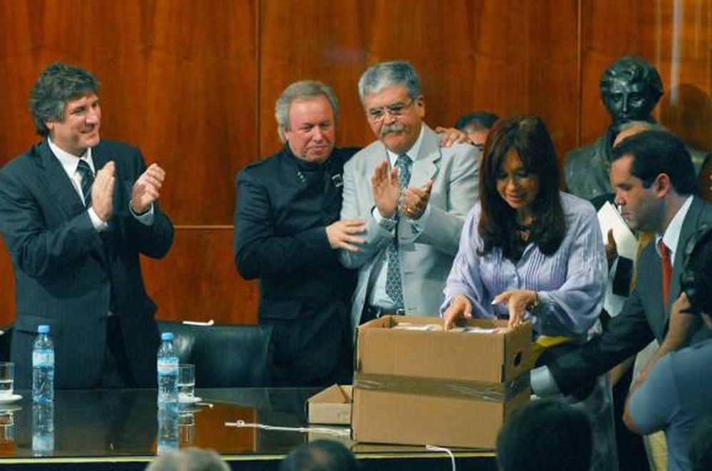 Cristina puso a San Juan de ejemplo, en plena polémica