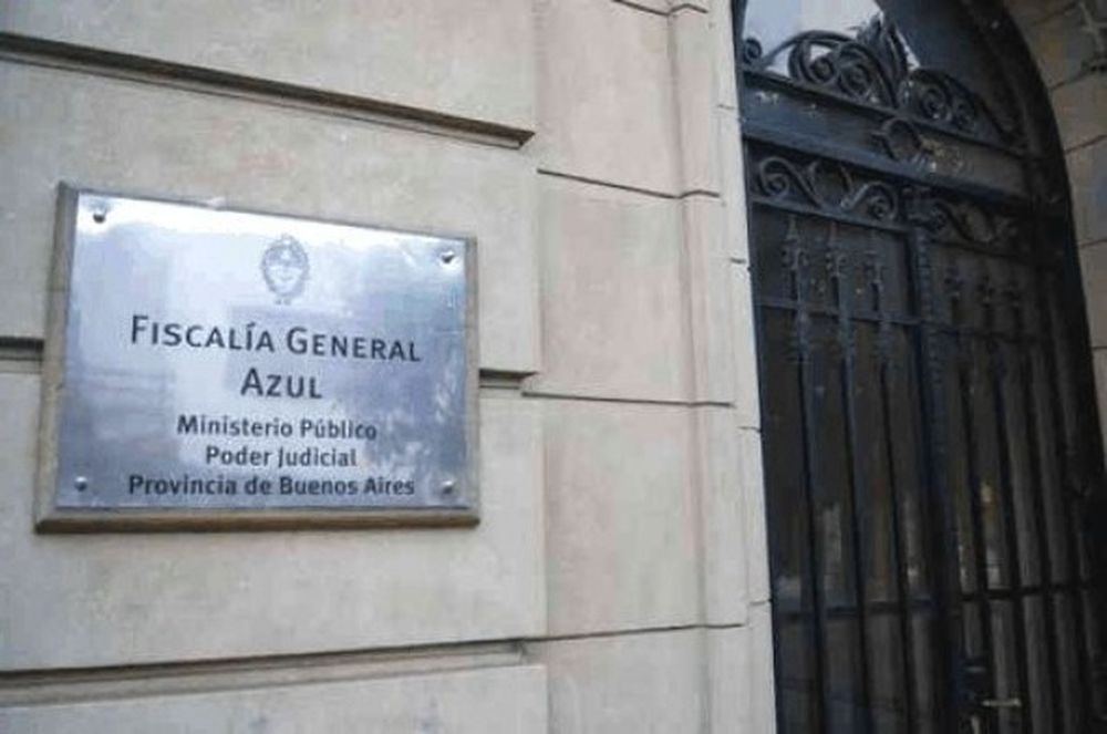 Un adolescente de 16 años atacó a cuchillazos a su novia de 13