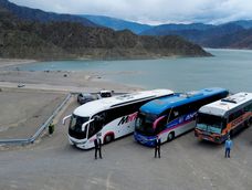 Punta Negra, el punto de encuentro. Los representantes de laUTE eligieron el impactante dique sanjuanino para la presentación en sociedad.