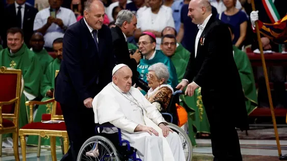 Viaje a Portugal para abrazar a los jóvenes