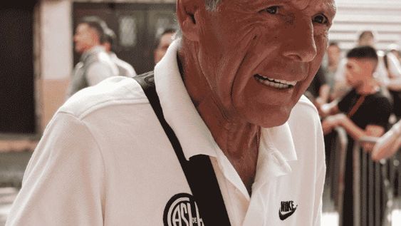 INTENSO. Russo empezó el lunes como técnico de San Lorenzo y lo terminó como nuevo entrenador de Boca.