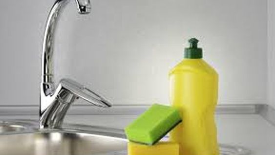 Trucos sencillos para que tu cocina no se llene de grasa