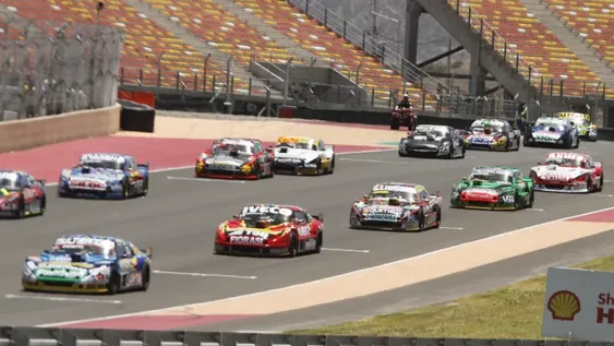 La carrera por el título comienza hoy