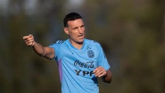 La Selección entrenó fuerte y Lio Messi metió un golazo