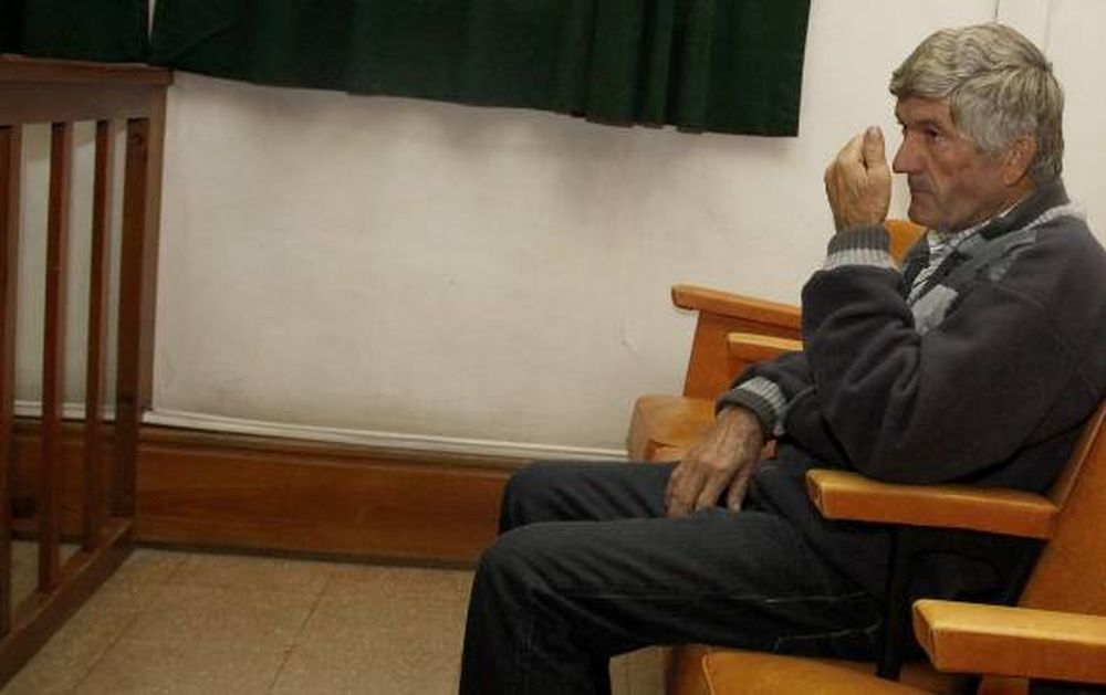 Un verdulero condenado por matar al cuñado de su hijo
