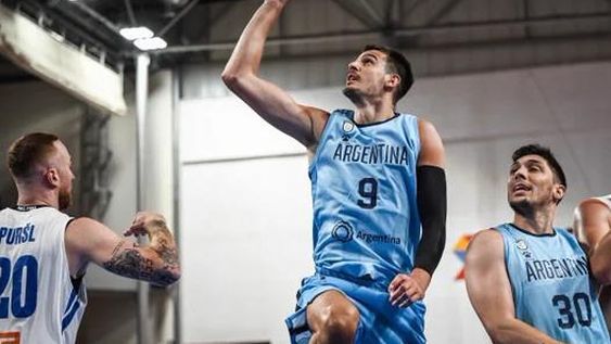 Argentina logro la tercera victoria al hilo en Europa