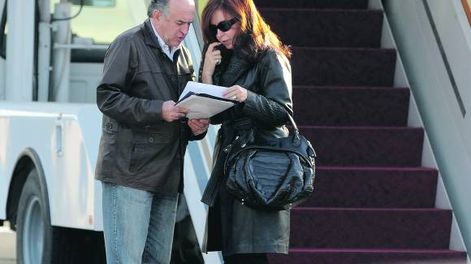 Francia: CFK arrancó con el doble crimen
