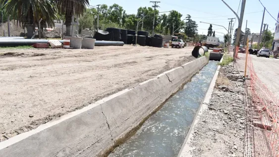 El soterramiento del Canal Valdivia tiene un 70% de avance