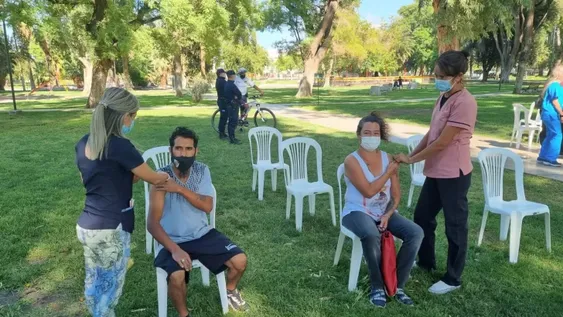 Realizaron un operativo extra de vacunación al aire libre