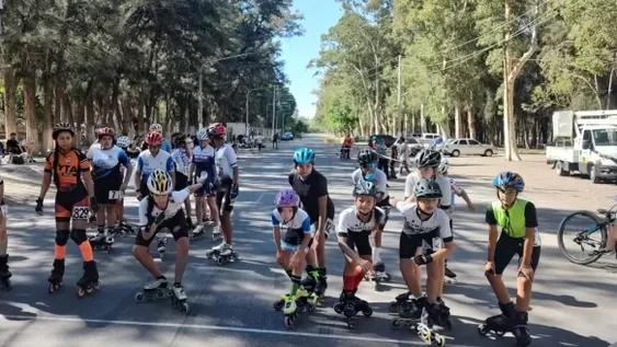 Macarena Rodríguez y Joaquín Cerda, los ganadores de la media maratón de patín carrera