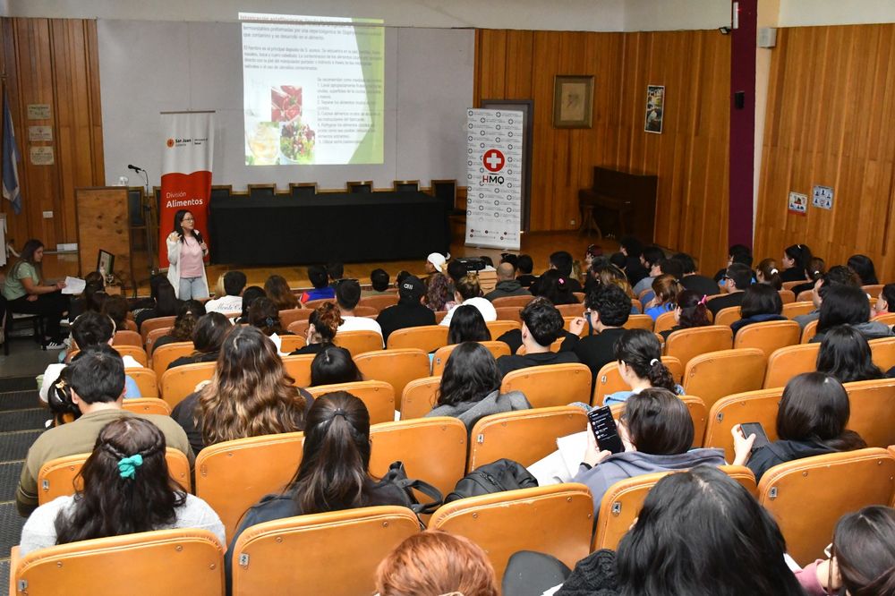 A los cursos presenciales sobre manipulación de alimentos, ahora Salud sumó los virtuales y con una gran demanda.
