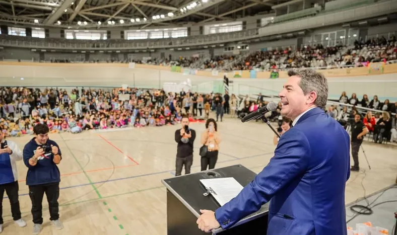 Orrego destacó que la educación es uno de los ejes centrales de su gestión