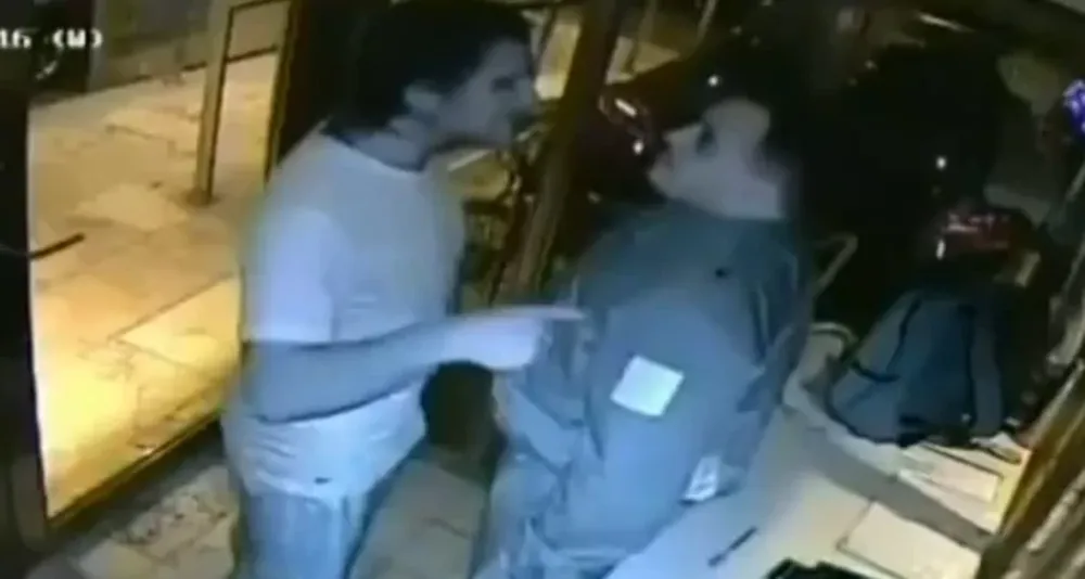 El agresor del guardia pidió disculpas y se definió como “un cobarde”